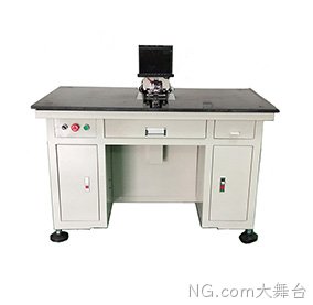 自动打孔机